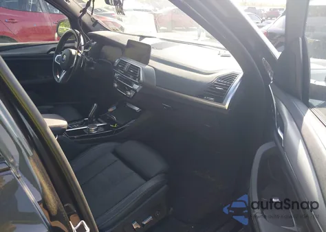 2021 BMW X3 Phev xDrive30E z USA, uszkodzony, nr VIN 5UXTS1C08M9E14736